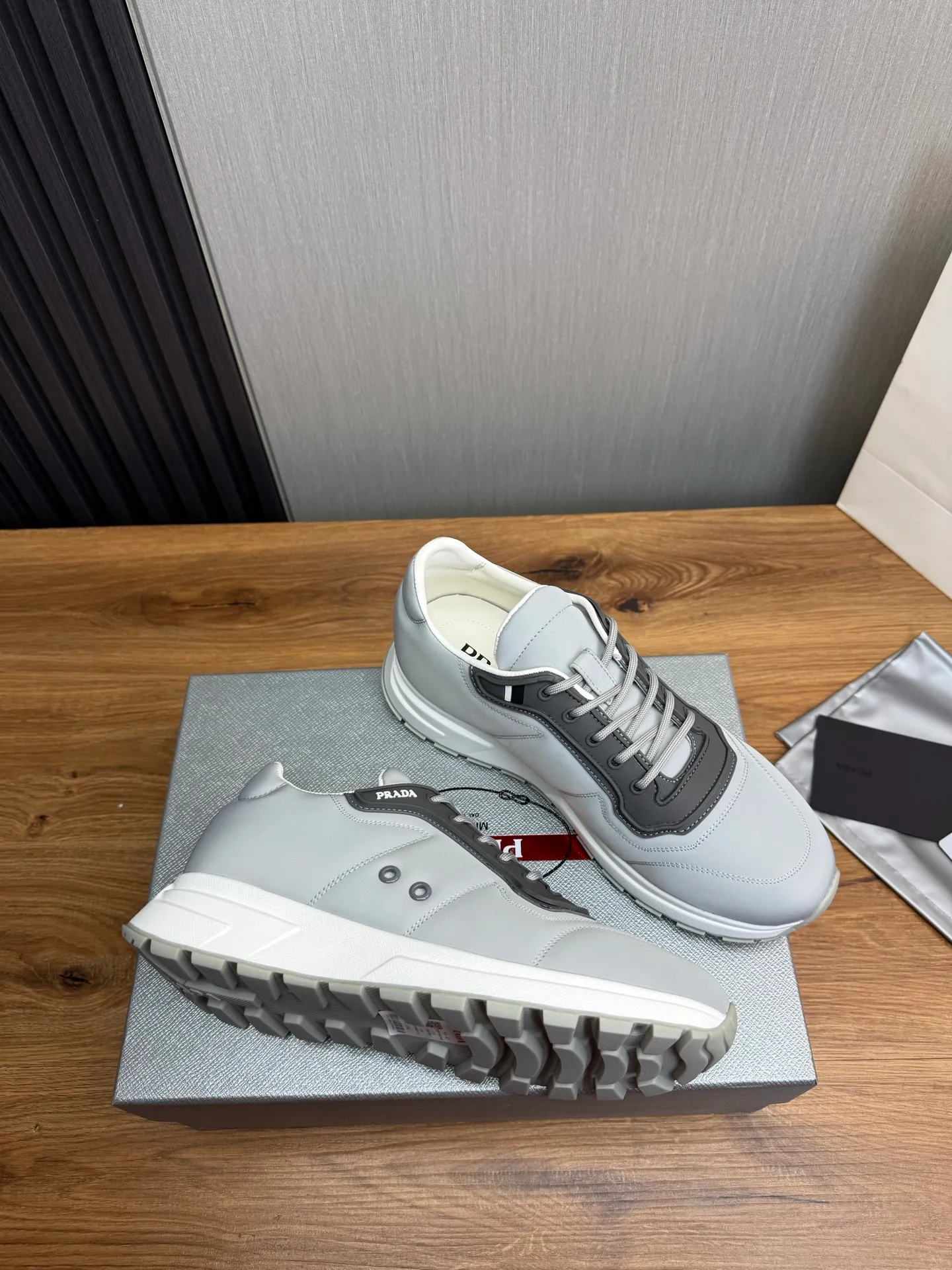 Men's shoes 💰560💰 [PRADA] Popular men's shoes shipped 👏Official website synchronized ⬆️Original imported waterproof fabric + cowhide lining, 1⃣️:1⃣️reproduction, original sole, 38-45 (45. Customized, non-refundable)